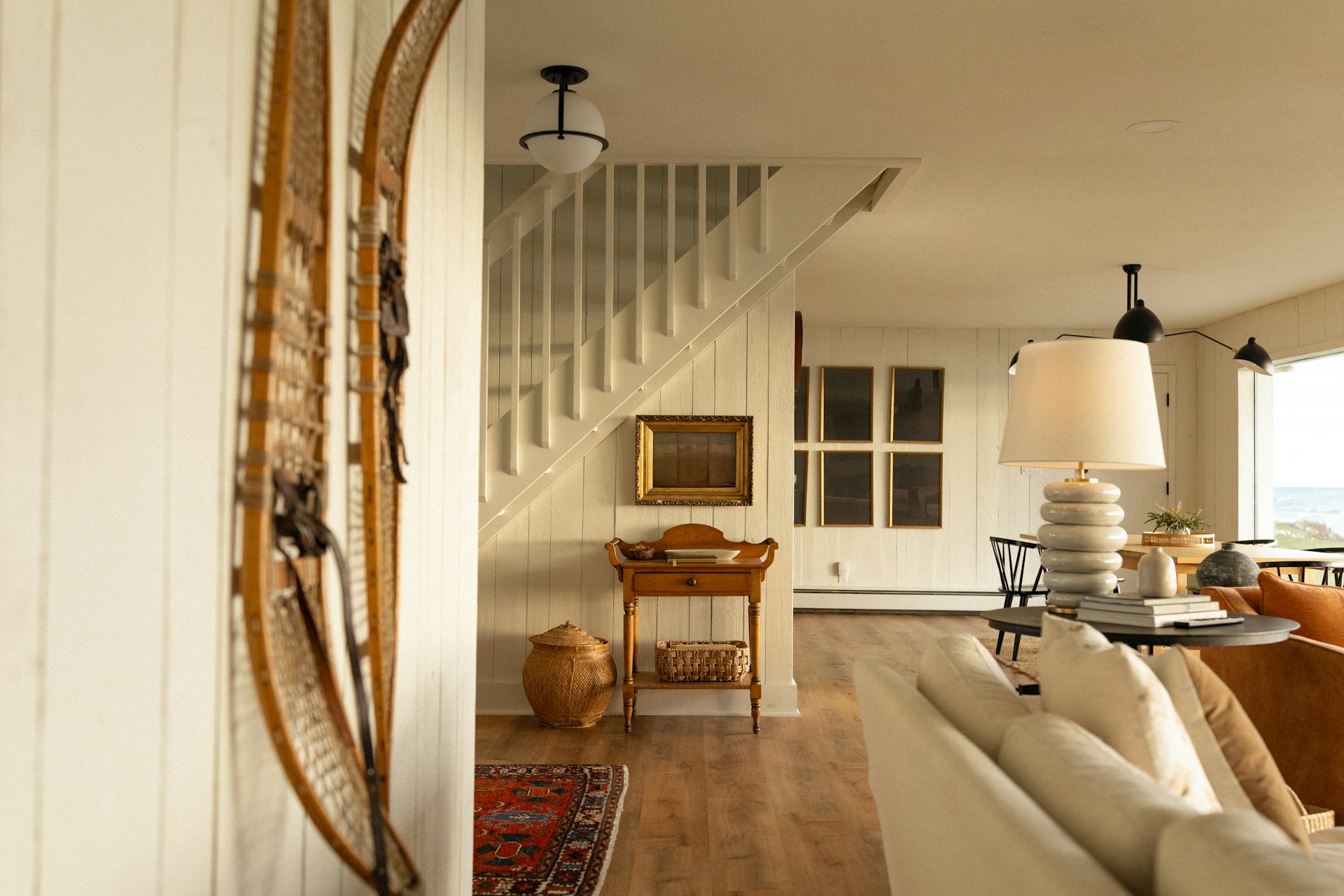 A living room with small stairs